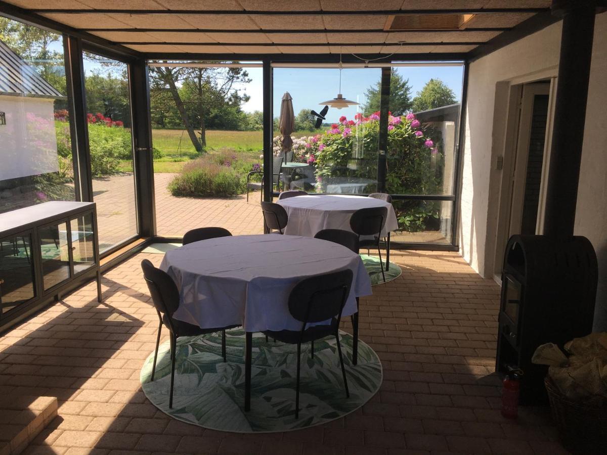 Harvey'S Bed & Breakfast Hjørring Екстериор снимка