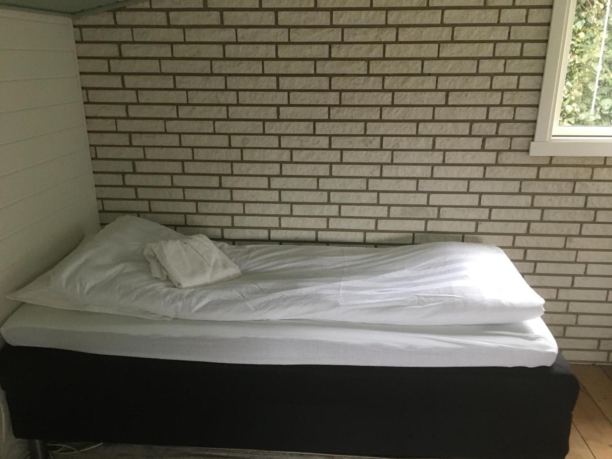 Harvey'S Bed & Breakfast Hjørring Екстериор снимка